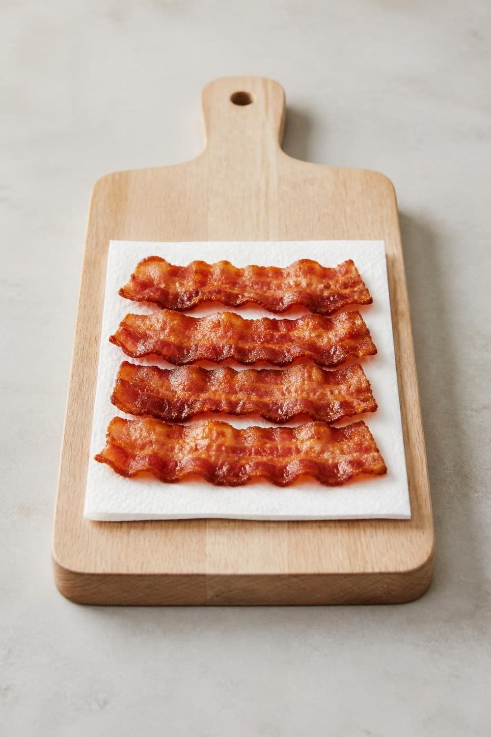 Spek / Bacon uit de airfryer — 200°C, 6-10 min